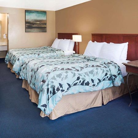 Howard Johnson By Wyndham Boise Bagian luar foto
